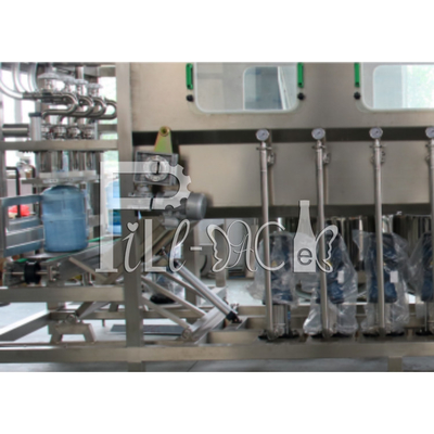 600BPHペットボトル ウォーターの生産ライン装置を飲む5ガロンのbottlel水充填機 サプライヤー