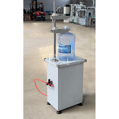 自動プラスチックびん3ガロン5ガロン20リットルのペットボトル ウォーター ガロンの充填機のためのおおう機械装置 サプライヤー