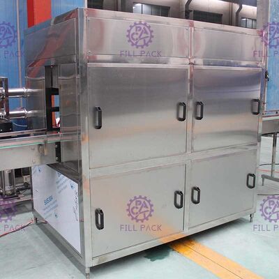 流出弁が付いている600BPHフル オートマチックの4ラインMonoblockのガロンの充填機 サプライヤー