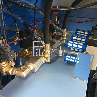 タッチ画面60BPHのガロンのびんの吹く機械 サプライヤー