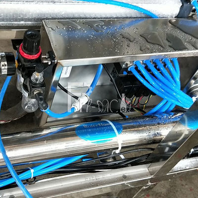 3400*780*1950mm生殖不能の120 BPHのガロンの満ちるライン サプライヤー