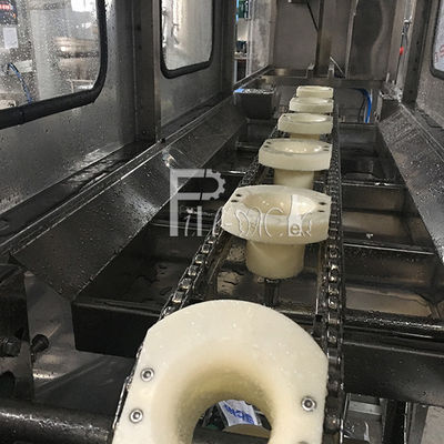 120 BPHのガロンの満ちるラインを洗う熱いアルカリ水 サプライヤー