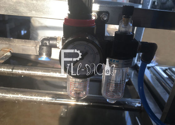 SUS304飲料水の充填機に荷を積む自動瓶 サプライヤー