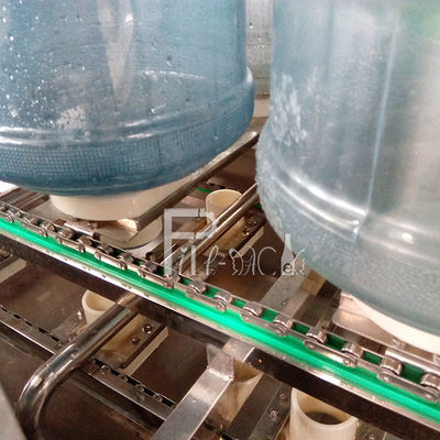 3 1 Monoblockに付き20のLtr水瓶の充填機 サプライヤー
