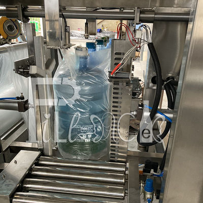 自動PLC 5のガロン2200BPHの水差しのパッキング機械 サプライヤー