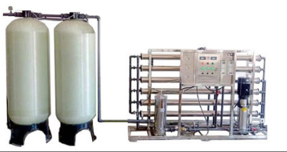 飲用に適した3000lph逆浸透の水処理機械FRPフィルター タンク サプライヤー