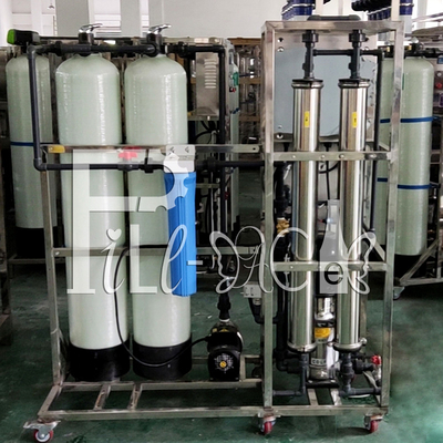 500LPH純粋な飲む天然水の処置RO水清浄器機械 サプライヤー