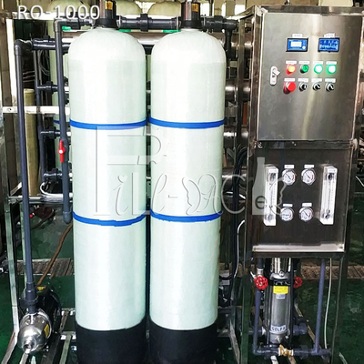500-2000LPH純粋な飲む天然水の処置の逆浸透の浄化装置機械システム サプライヤー
